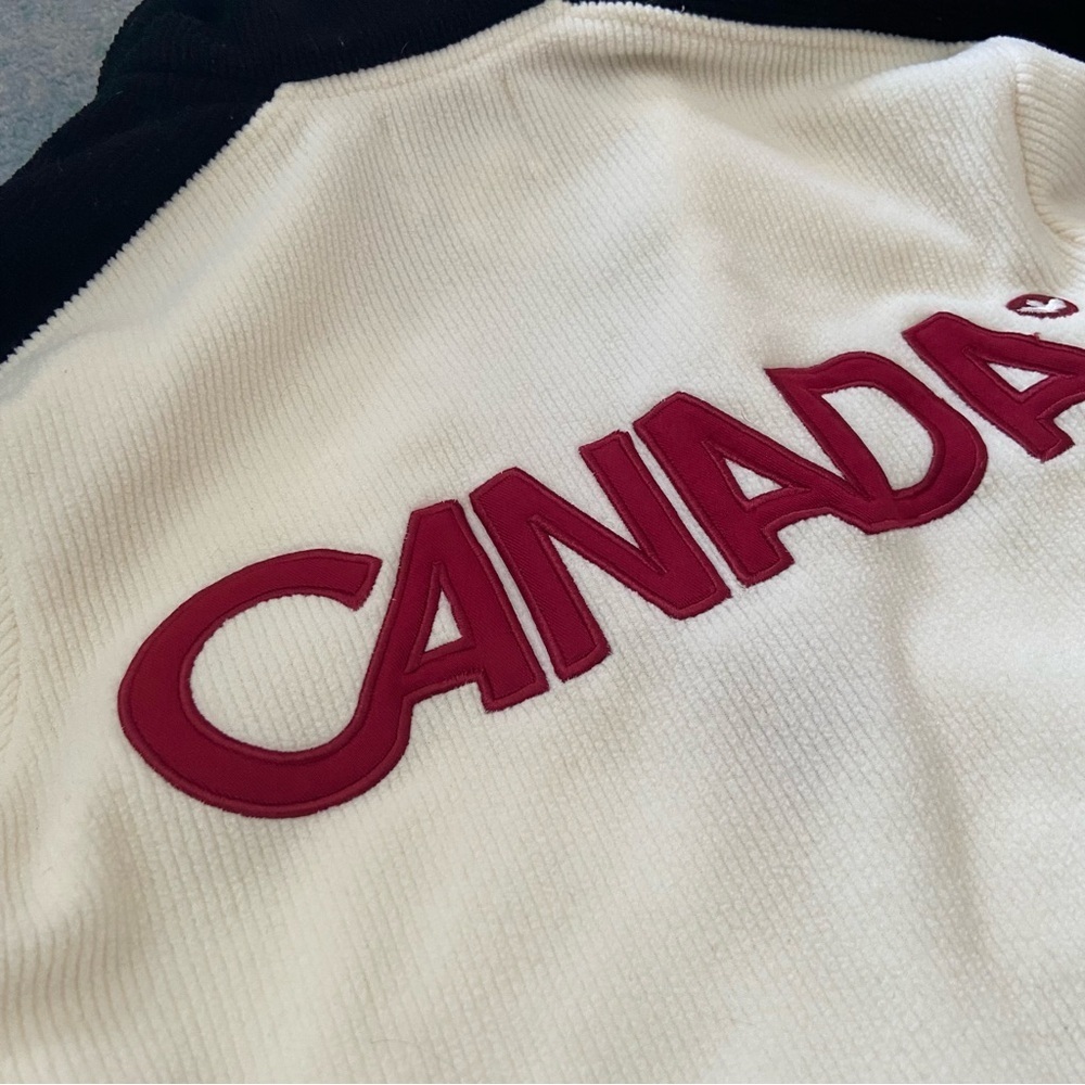 HBC Vancouver 2010 Team Canada Olympic Quarter Zip Sweater - Picture 8 of 13